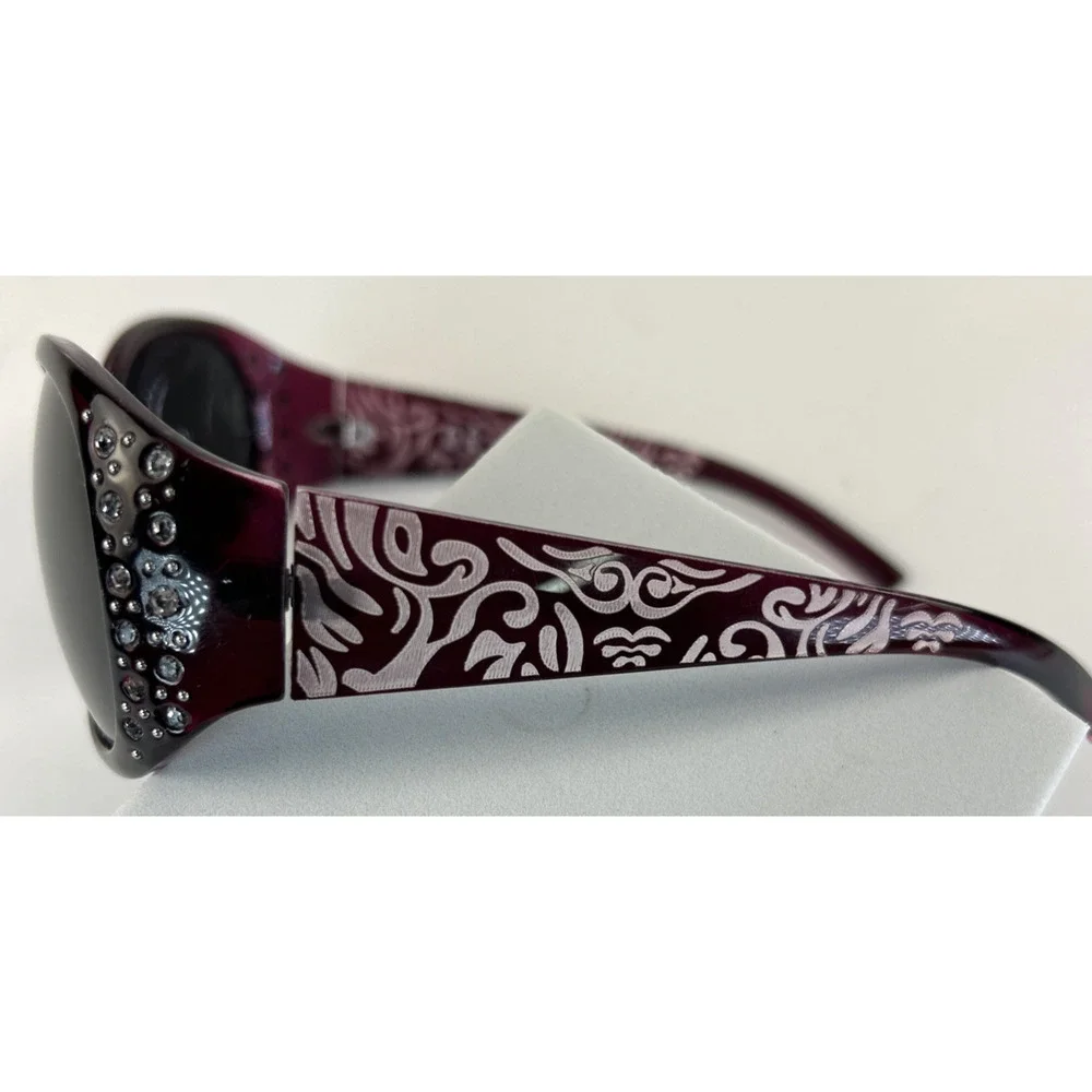 Unbranded polarized women